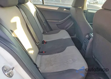 2017 Volkswagen Jetta S z USA, uszkodzony, nr VIN 3VW2B7AJ5HM415081